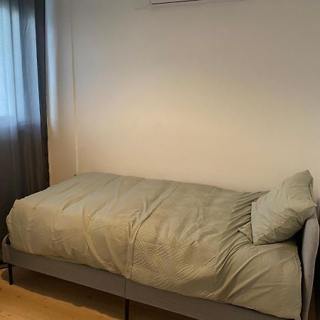 5 Pieces Av Petite Place Parking Proche Zenith Et Cite Sciences Villette Pantin Luaran gambar